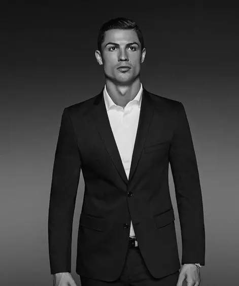 这一球让全队士气爆棚（这一球瞬间点燃全队斗志）