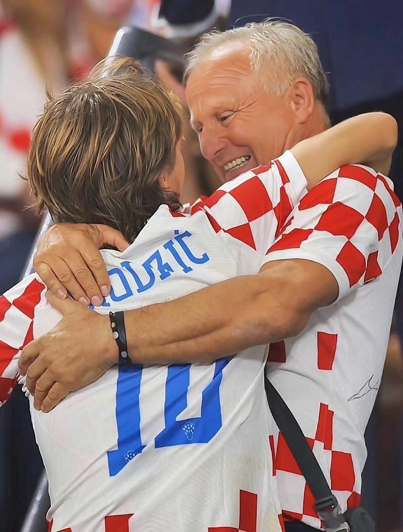 Shams：小瓦格纳左脚踝严重扭伤，左腿没有结构性损伤（Shams：小瓦格纳左踝重度扭伤，左腿无结构性伤害）