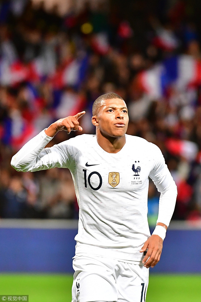 半场梅开二度，埃文-弗格森生涯首次在欧战中取得进球（埃文-弗格森上半场梅开二度，职业生涯欧战首球诞生）