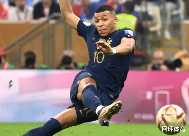 维蒂尼亚是第九位欧冠对英格兰球队戴帽球员，也是葡萄牙首人（维蒂尼亚成欧冠对英格兰球队上演帽子戏法的第九人，葡萄牙球员第一人）